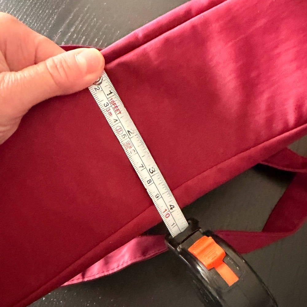Stylish burgundy Red Shoulder Bag - Picture 7 of 7